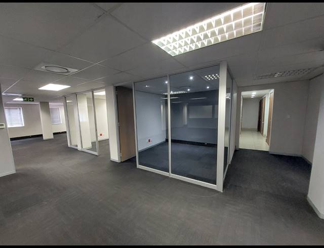 469M² OFFICE TO LET IN GREENSTONE HILL